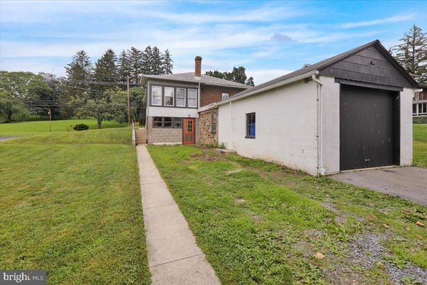 Backyard, Detached Garage, Exterior