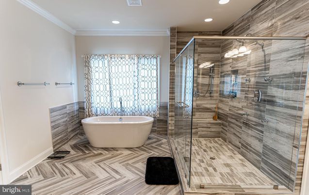 Bathroom, Free Standing Baths, Glass Shower, Interior, Recessed Lighting