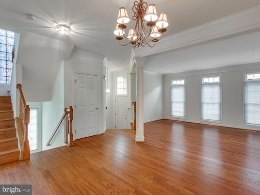 Chandelier, Empty room, Interior, Wood Texture Flooring