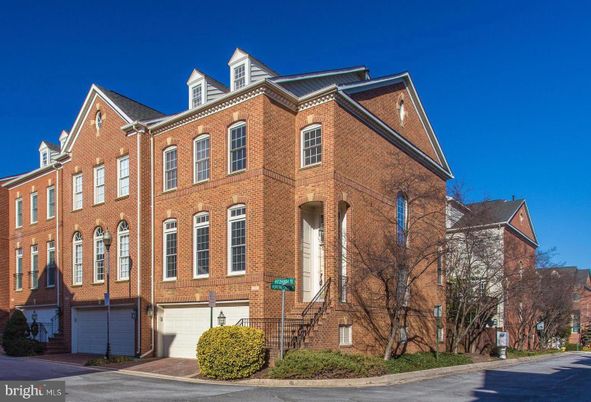 Attached, Exterior, Facade, Brick Facade, Rowhouse