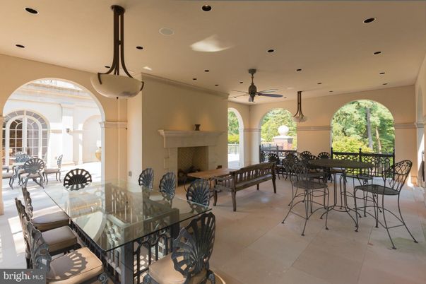 Dining room, Fireplace, Interior, Pendant Lights, Recessed Lighting