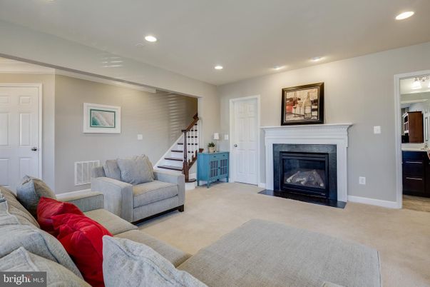Fireplace, Interior, Living room, Recessed Lighting