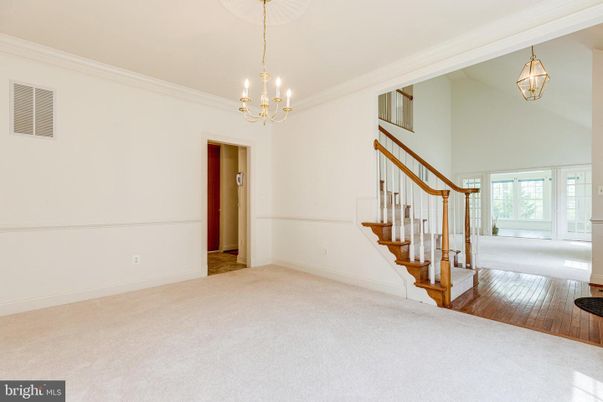 Chandelier, Empty room, Interior, Pendant Lights, Wood Texture Flooring