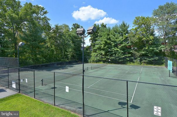 Exterior, Tennis Courts