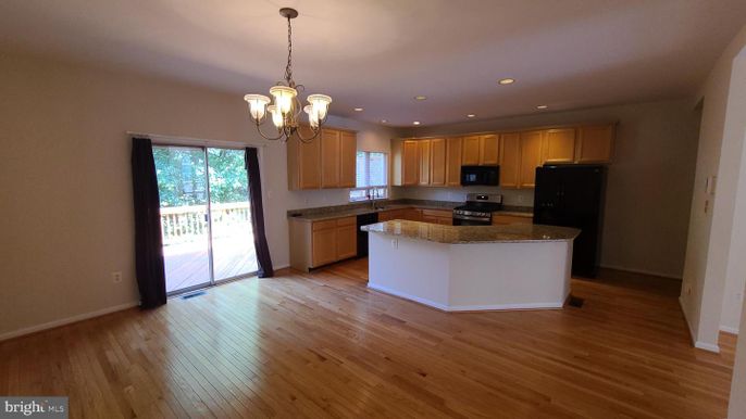 Chandelier, Interior, Kitchen, Recessed Lighting, Wood Texture Flooring