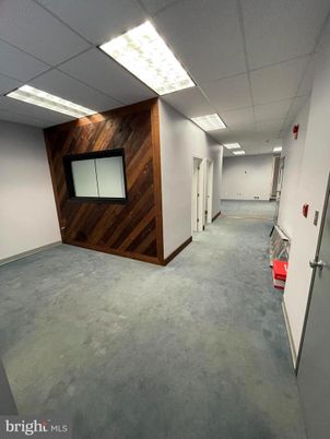 Empty room, Interior, Recessed Lighting, Wooden Walls