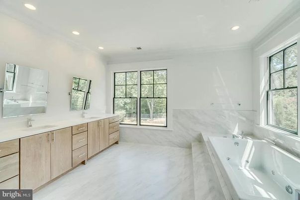 Bathroom, Dual Sink Vanities, Interior, Marble, Recessed Lighting