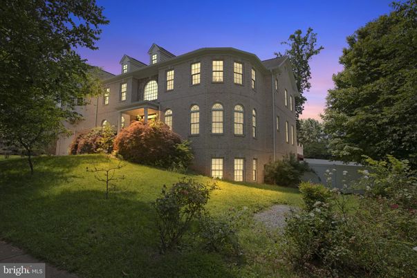 Backyard, Exterior, Facade, Brick Facade, French Provincial