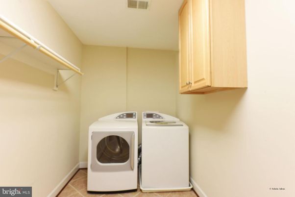 Interior, Washer