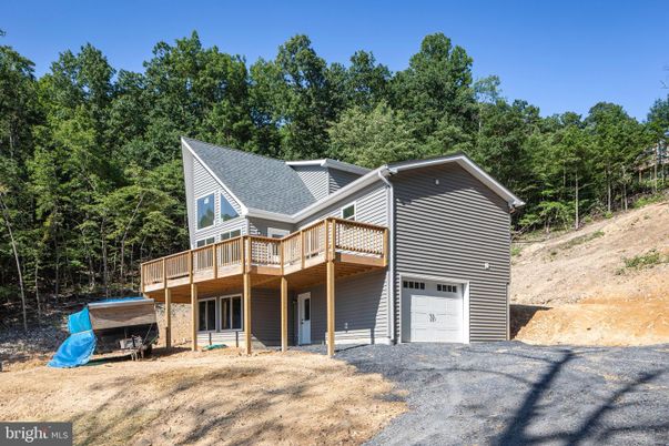 Detached Garage, Exterior