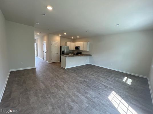 Empty room, Interior, Kitchen, Recessed Lighting