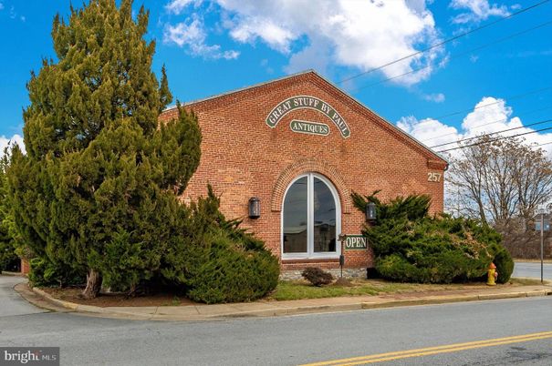 Exterior, Facade, Brick Facade, None