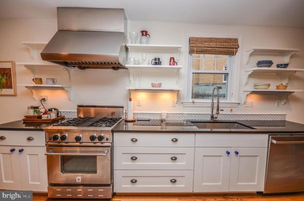 Interior, Kitchen, Stainless Steel Appliances
