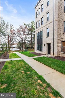 Backyard, Exterior, Facade, Brick Facade, Rowhouse