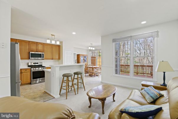 Dining room, Interior, Kitchen, Living room, Pendant Lights, Recessed Lighting, Stainless Steel Appliances