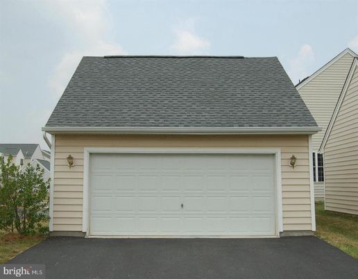 Detached Garage, Exterior