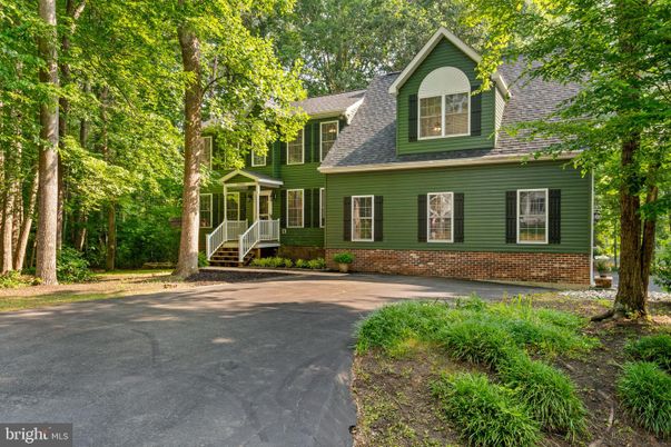 Exterior, Facade, Cape Cod