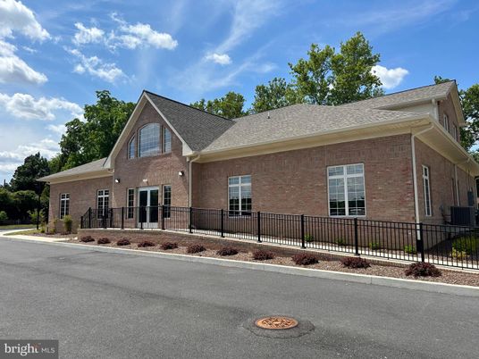 Exterior, Facade, Brick Facade, Brick Traditional