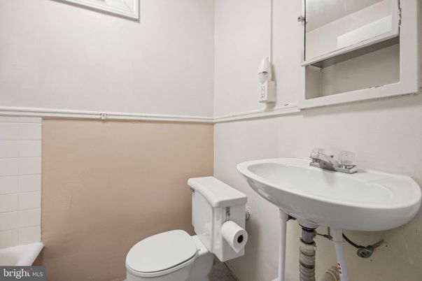 Bathroom, Interior