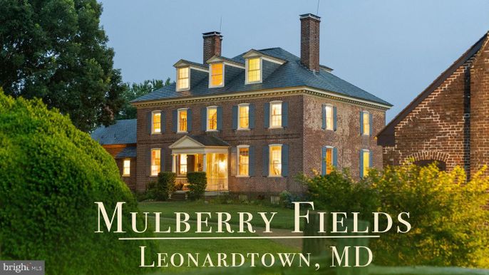 Exterior, Facade, Brick Facade, Georgian