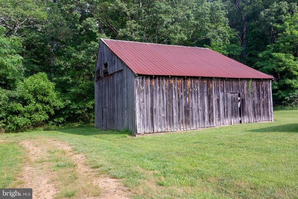 Backyard, Detached Garage, Exterior