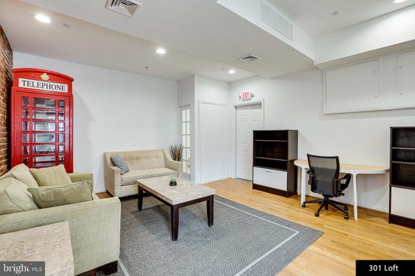 Home Office, Interior, Living room, Recessed Lighting, Wood Texture Flooring