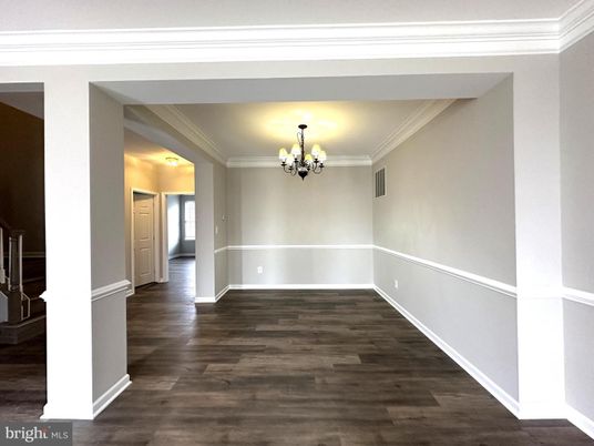 Chandelier, Empty room, Interior, Wood Texture Flooring