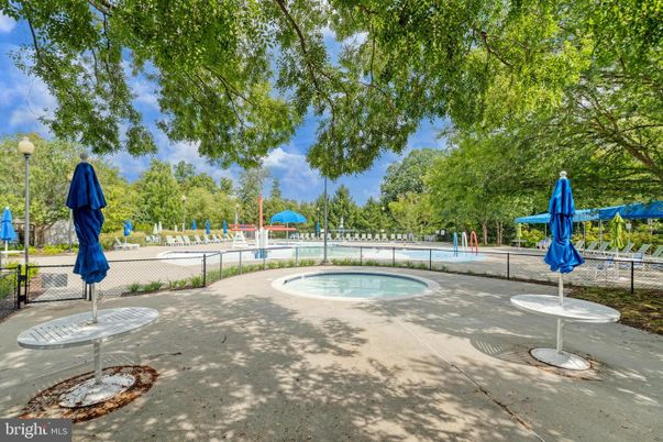 Exterior, Playground, Pool