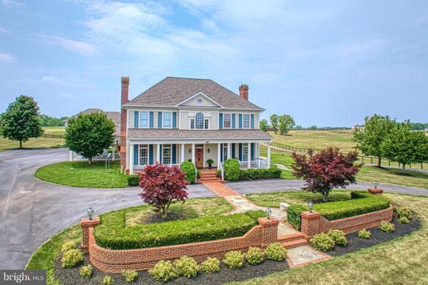 Backyard, Exterior, Facade, Georgian