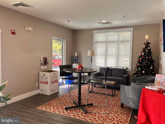 Dining room, Interior, Living room, Recessed Lighting, Wood Texture Flooring