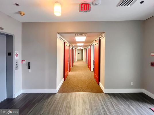 Elevator, Interior, Wood Texture Flooring