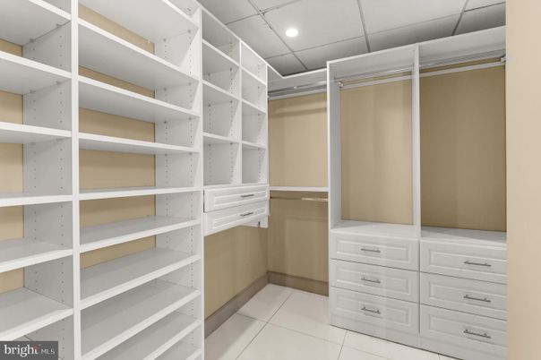 Interior, Recessed Lighting, Walk-in Closets