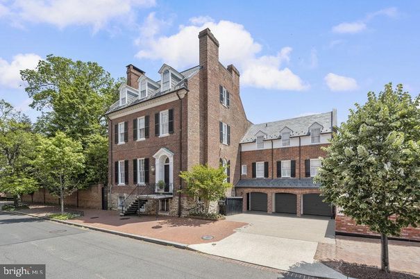 Attached, Exterior, Facade, Brick Facade, Rowhouse