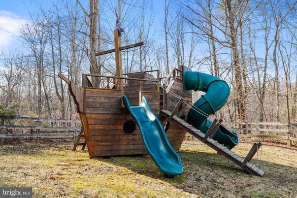 Backyard, Exterior, Playground