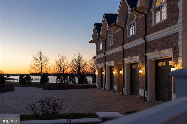 Exterior, Facade, Brick Facade, Rowhouse