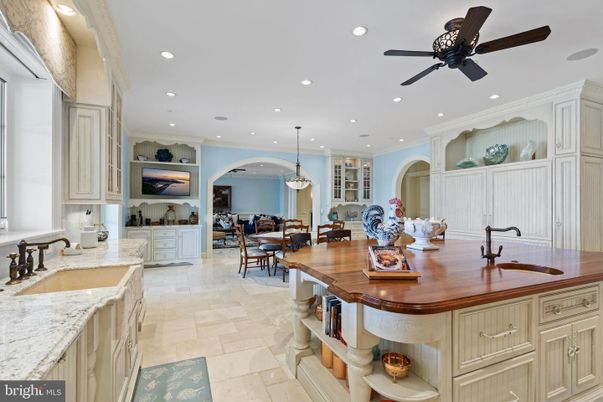 Chandelier, Dining room, Interior, Pendant Lights, Recessed Lighting