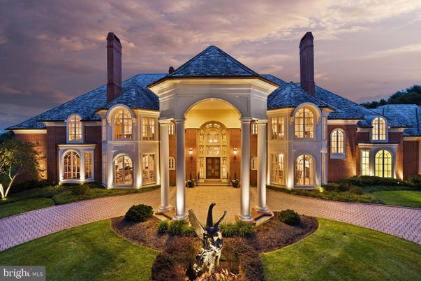 Backyard, Exterior, Facade, French Provincial