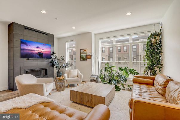 Fireplace, Interior, Living room, Recessed Lighting