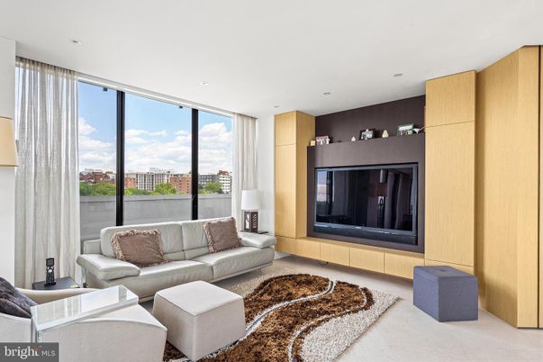 Fireplace, Interior, Living room, Recessed Lighting