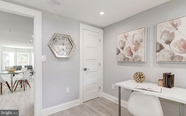 Home Office, Interior, Recessed Lighting, Wood Texture Flooring