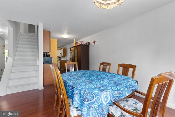 Dining room, Interior, Kitchen, Recessed Lighting, Wood Texture Flooring