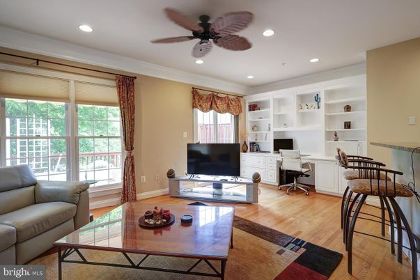 Home Office, Interior, Living room, Recessed Lighting, Wood Texture Flooring