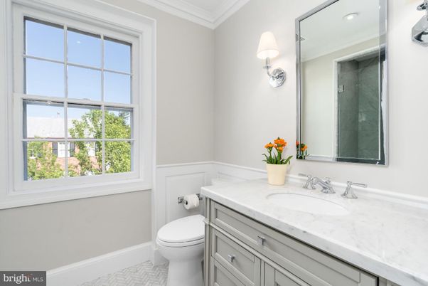 Bathroom, Interior, Recessed Lighting