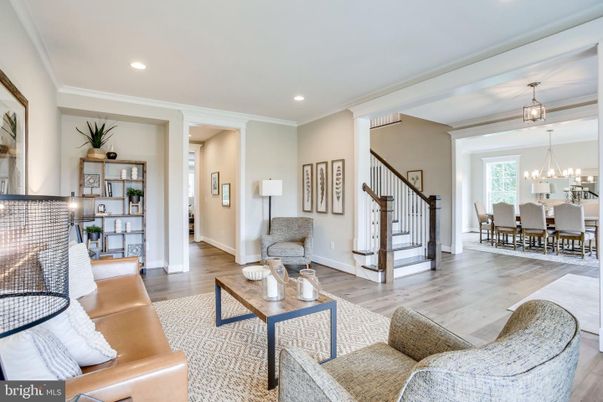 Chandelier, Dining room, Interior, Living room, Recessed Lighting, Wood Texture Flooring