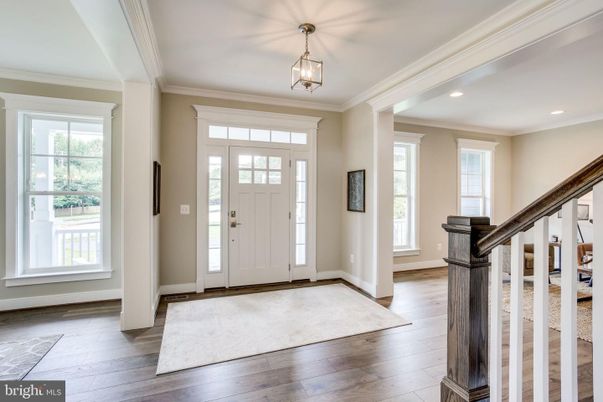 Interior, Pendant Lights, Recessed Lighting, Wood Texture Flooring
