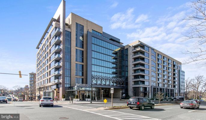 Exterior, Facade, Condo Building