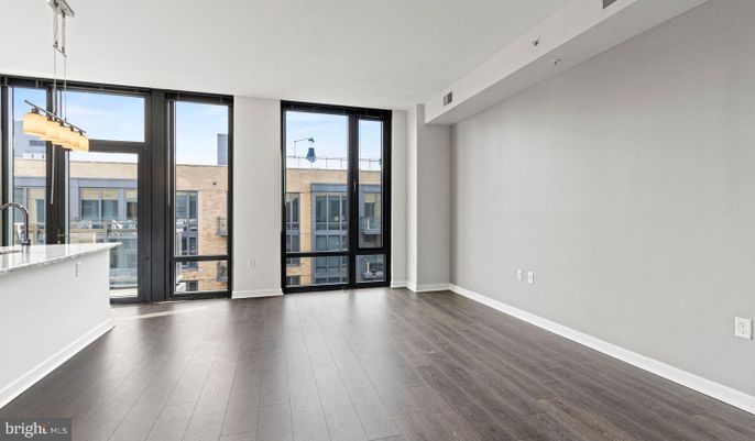 Empty room, Interior, Pendant Lights, Wood Texture Flooring