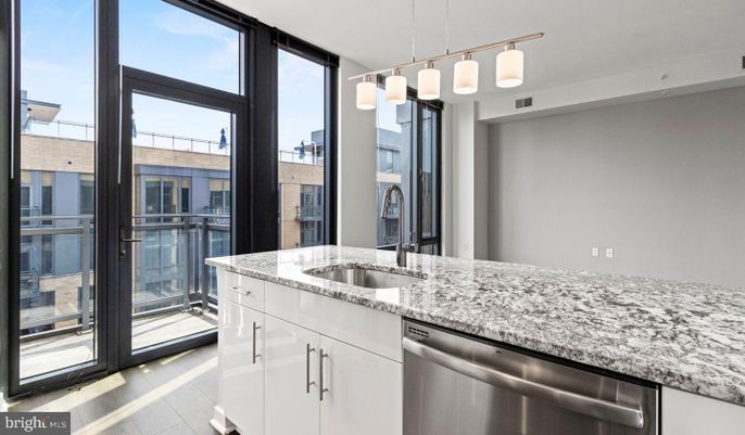 Interior, Kitchen, Pendant Lights, Stainless Steel Appliances
