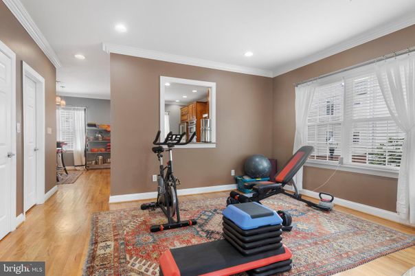Fitness Equipment, Interior, Recessed Lighting, Wood Texture Flooring