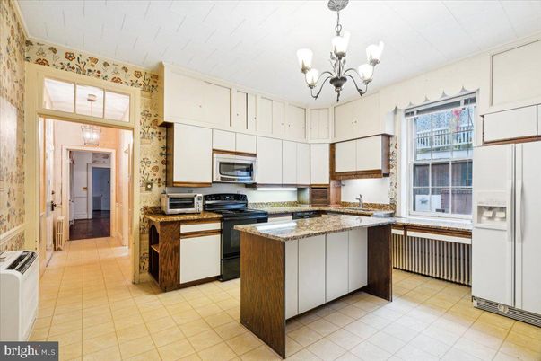 Chandelier, Interior, Kitchen